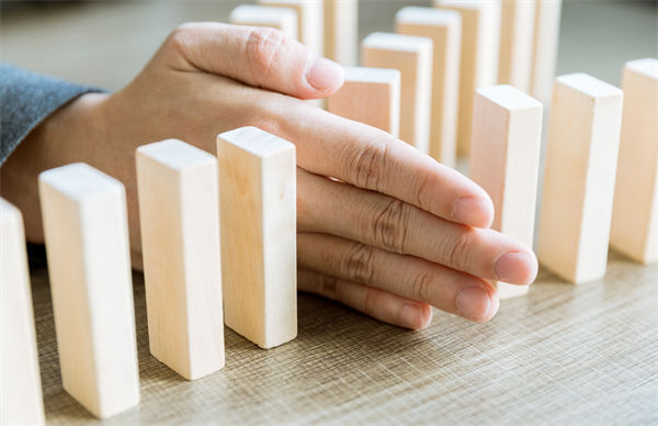 续创新高！现货黄金突破4200美元