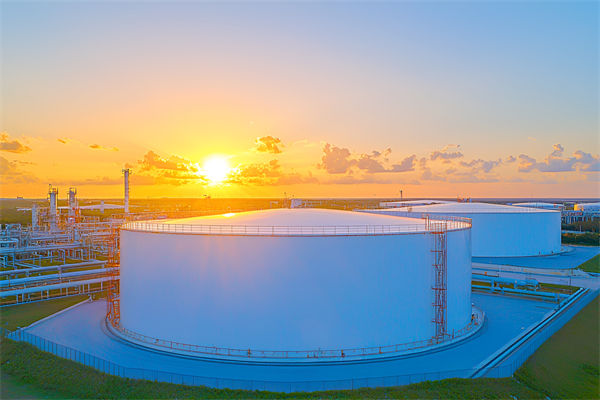 光伏行业协会：网络流传小道消息均为不实信息 妄图通过造谣抹黑、恶意做空光伏行业牟取利益的恶劣行为 将与之斗争到底