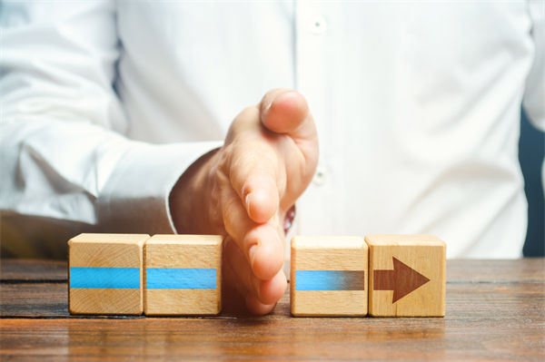 中报业绩增长概念股到底怎么炒？